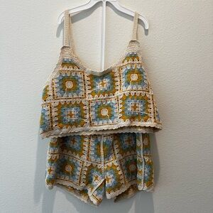*NEW WITH TAGS* Matching Knit Crop Top and Shorts Set (FREE SIZE)